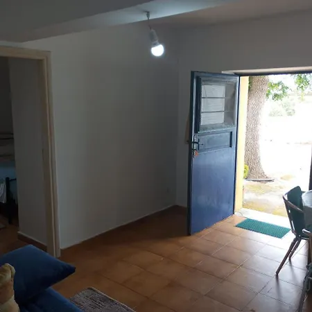 In Mylopotamos Beautiful Apartment, Good Price!